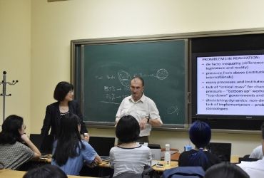 Милош Шолаја одржао три предавања у Кини